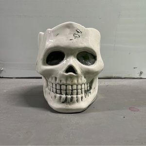 Skull/ Halloween LG Candle Holder | Home Decor